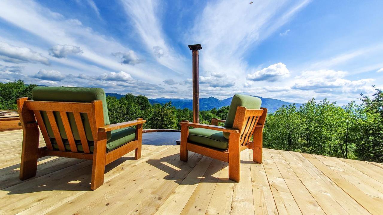 La Cabana, Corbeni Bagian luar foto