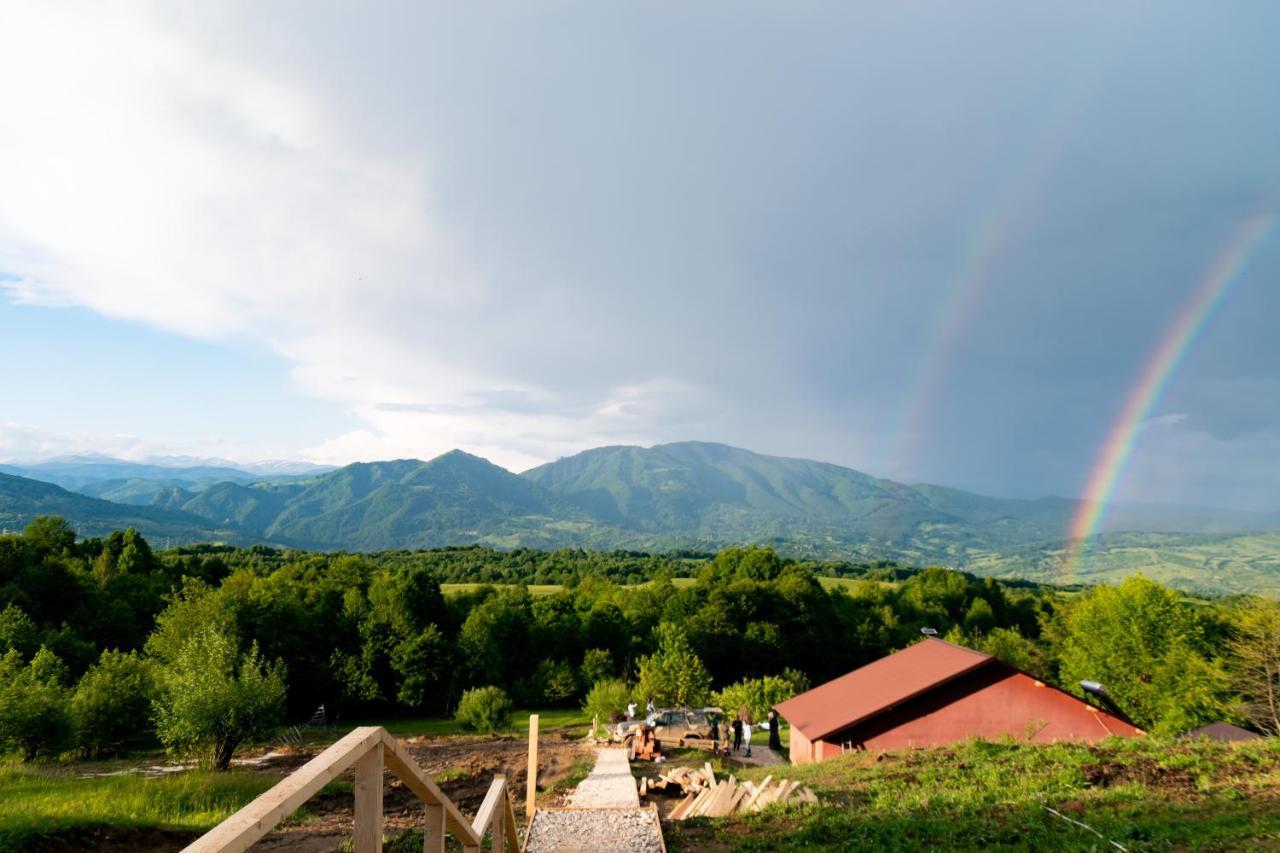 La Cabana, Corbeni Bagian luar foto