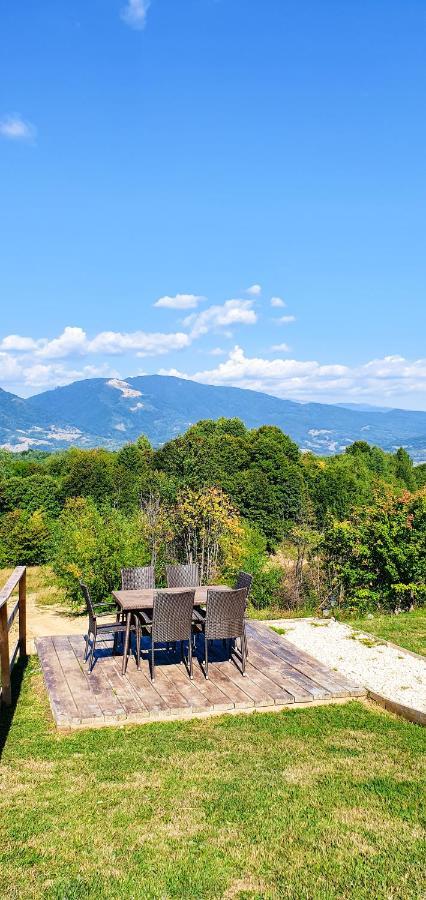 La Cabana, Corbeni Bagian luar foto